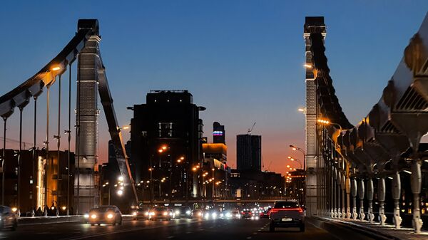 Crimean bridge in Moscow in the evening. - Sputnik Africa