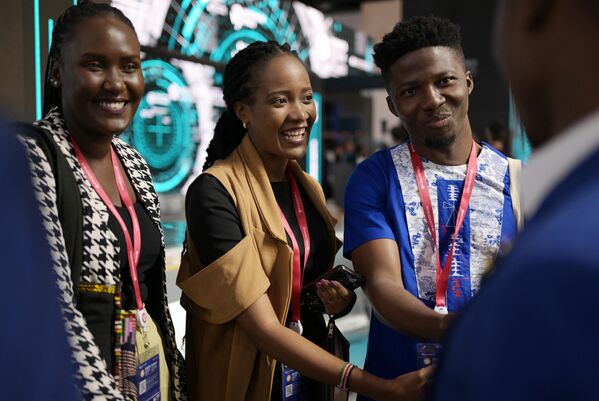 SPIEF-2023: Some participants at the Expoforum Convention and Exhibition Center. - Sputnik Africa