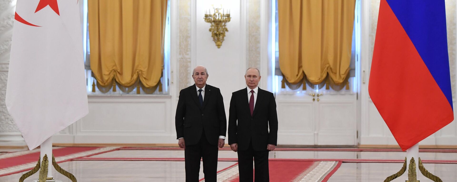 Russian President Vladimir Putin and Algerian President Abdelmajid Tebboune (left) during a meeting in the Kremlin. - Sputnik Africa, 1920, 15.06.2023