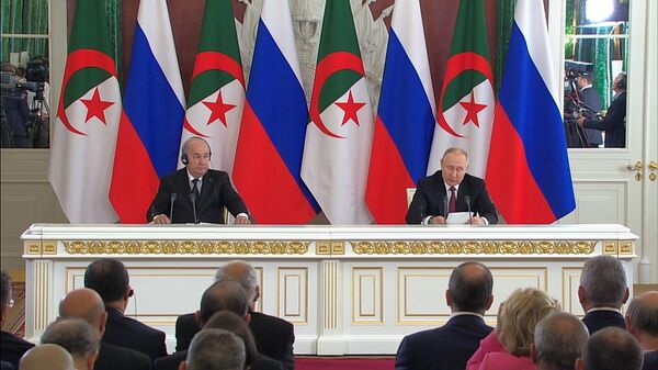 Point presse des Présidents Tebboune et Poutine à Moscou - Sputnik Afrique