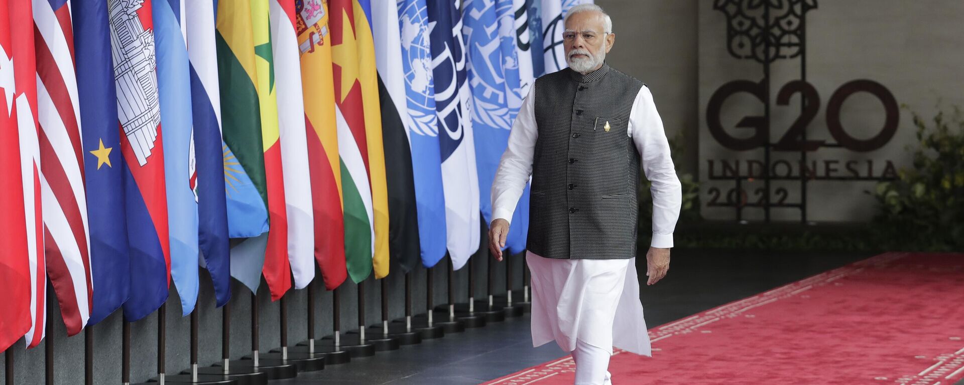 Indian Prime Minister Narendra Modi arrives during the G20 Summit in Nusa Dua, Bali, Indonesia, Tuesday Nov. 15, 2022. - Sputnik Africa, 1920, 31.08.2023
