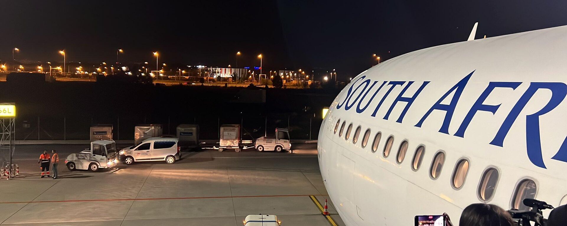 Plane with South African journalists and presidential guards detained at Warsaw airport on Thursday-Friday, June 16-17, 2023. - Sputnik Africa, 1920, 20.06.2023