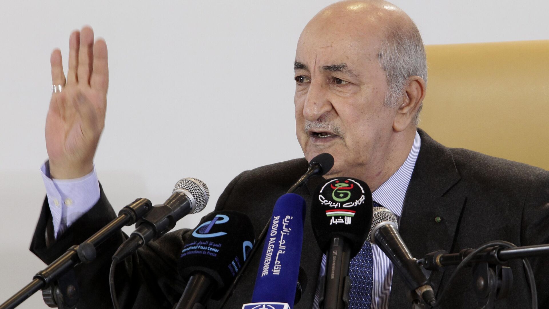 On Dec. 13, 2019 file photo, newly elected Algerian President Abdelmadjid Tebboune gestures during a press conference in Algiers - Sputnik Africa, 1920, 11.11.2023