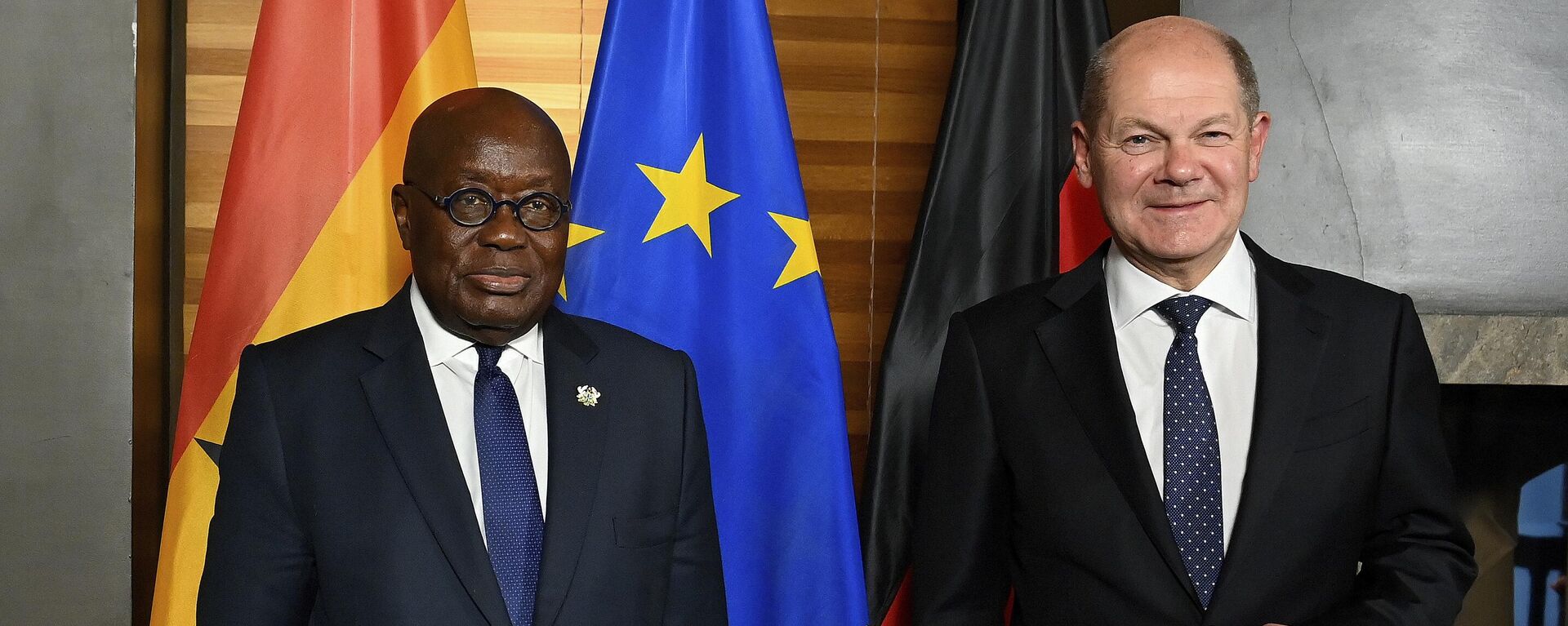 Ghana's President Nana Addo Dankwa Akufo-Addo, left, and German Chancellor Olaf Scholz, right, pose for a photo prior to a bilateral meeting at the Munich Security Conference in Munich, Germany, Friday, Feb. 17, 2023.  - Sputnik Africa, 1920, 25.06.2023
