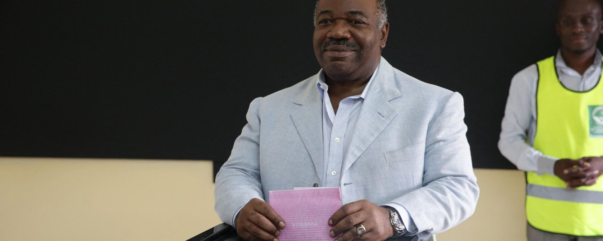 Gabon's President Ali Bongo casts his ballot at a polling station in Libreville during the first round of the country's legislative and municipal elections on October 6, 2018.  - Sputnik Africa, 1920, 27.06.2023