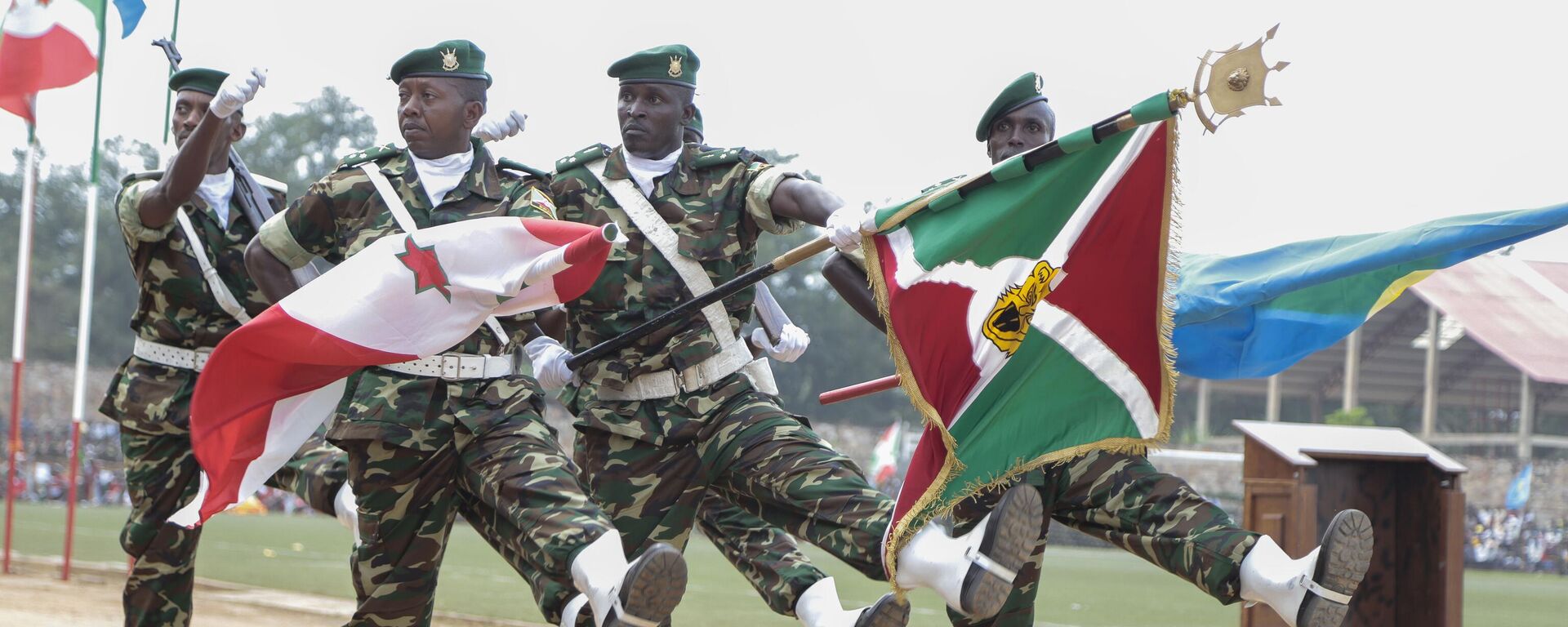 Burundian soldiers march past in Bujumbura, Burundi, Wednesday July 1, 2015 as Burundi celebrated its 53rd  Independence Day.  - Sputnik Africa, 1920, 01.07.2023