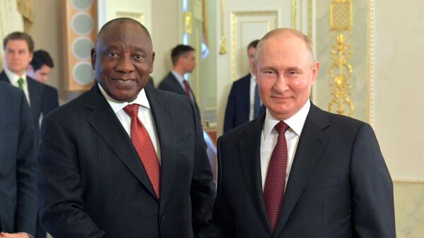 Russian President Vladimir Putin and South African President Cyril Ramaphosa before a meeting with the leaders of a number of African states who arrived in St. Petersburg to negotiate possible ways to resolve the situation in Ukraine on June 17, 2023.  - Sputnik Africa