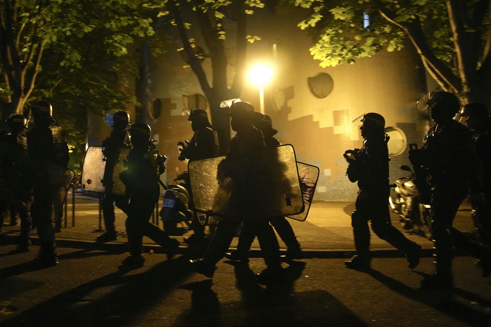 A group of police officers walk during a protest in Nanterre, outside Paris, France, Saturday, July 1, 2023.  - Sputnik Africa, 1920, 02.07.2023