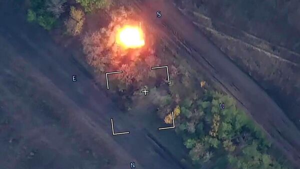 Le ministère russe de la Défense montre les frappes réalisées par les drones kamikazes Lancet sur des équipements de l'armée de Kiev (image d'illustration) - Sputnik Afrique