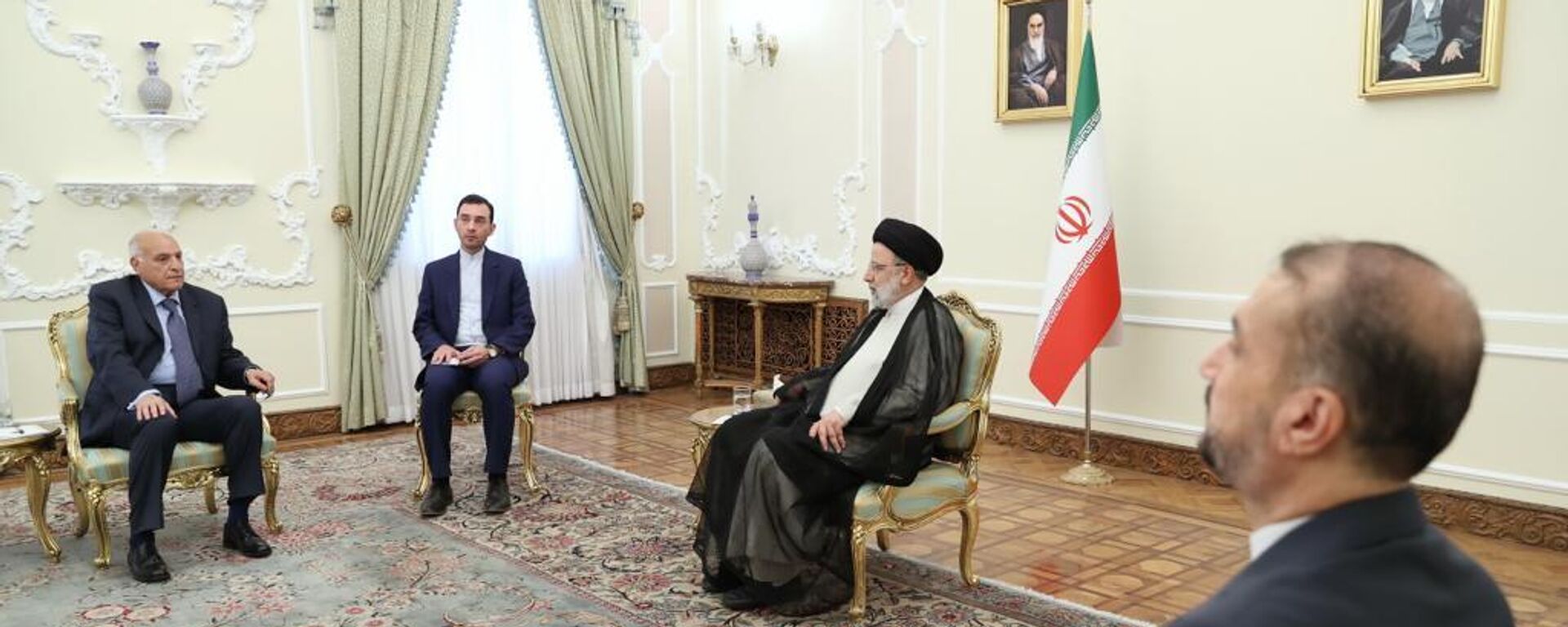 Within the framework of his working visit to Tehran, Minister Ahmad Attaf held a meeting with Iranian Foreign Minister Hossein Amirabdollahian, after which he was received by President of the Islamic Republic of Iran Ebrahim Raisi. - Sputnik Africa, 1920, 09.07.2023