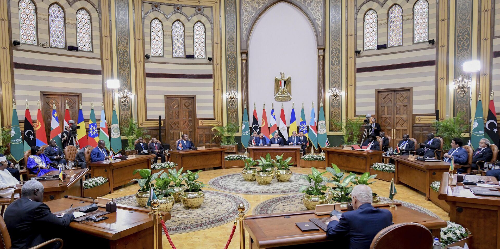 In this photo provided by Egypt's presidency media office, Egyptian President Abdel-Fattah el-Sissi, center, chairs a summit on the Sudan conflict, at the Presidential Palace in Cairo, Egypt, Thursday, July 13, 2023.  - Sputnik Africa, 1920, 13.07.2023