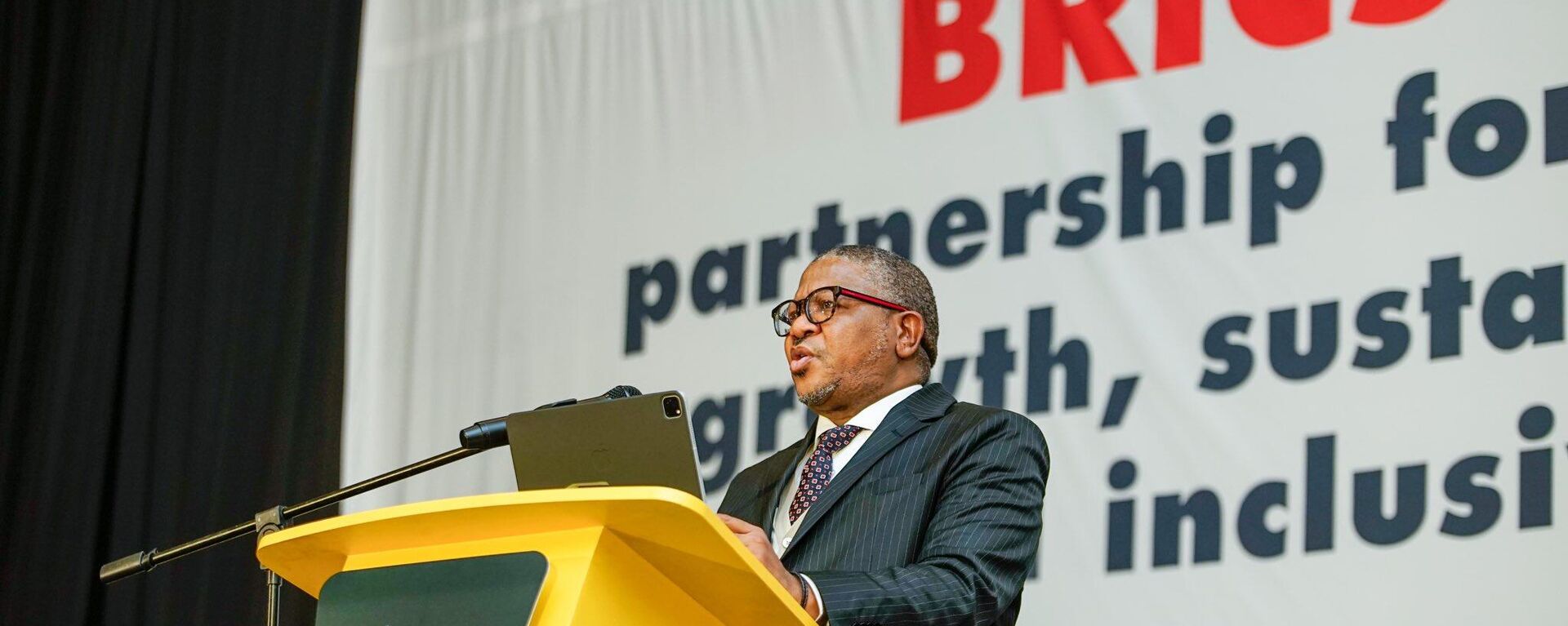 ANC Secretary-General Fikile Mbalula delivers closing address on the occasion of the BRICS Political Parties Plus Dialogue on July 20, 2023.  - Sputnik Africa, 1920, 20.07.2023