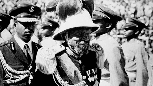 King Sobhuza II of Swaziland, the world's longest-ruling king, is shown July 22, 1979, during his 80th birthday celebrations at the Somhlolo National Stadium near the Swazi capital of Mbabane.  - Sputnik Africa
