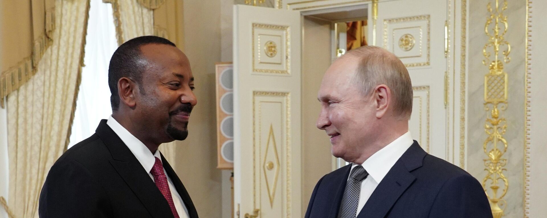 Le Premier ministre éthiopien Abiy Ahmed et le Président russe Vladimir Poutine à Saint-Pétersbourg, le 26 juillet 2023 - Sputnik Africa, 1920, 26.07.2023