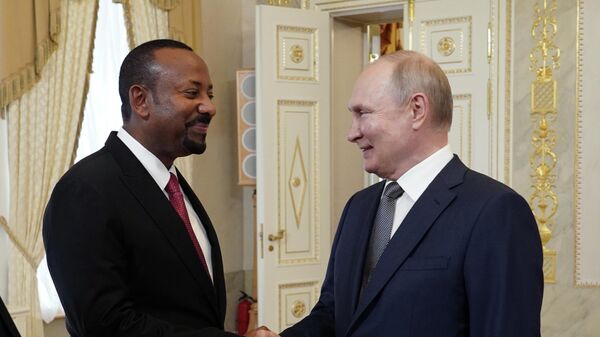 Le Premier ministre éthiopien Abiy Ahmed et le Président russe Vladimir Poutine à Saint-Pétersbourg, le 26 juillet 2023 - Sputnik Afrique