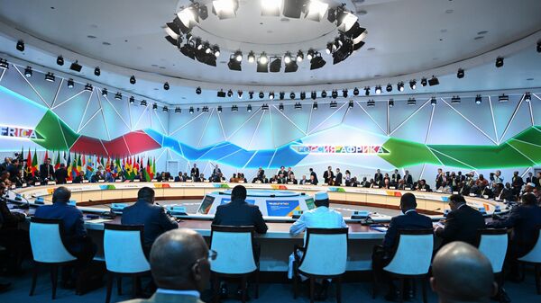 Session plénière du deuxième jour du Sommet Russie-Afrique - Sputnik Afrique