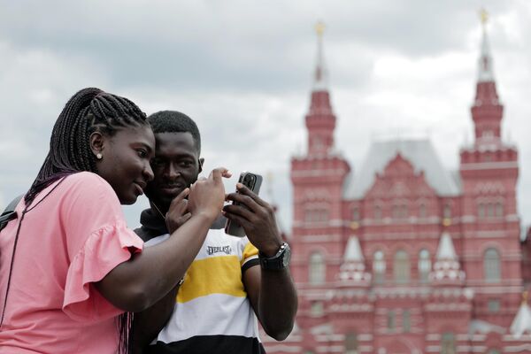 Foreign tourists on Red Square in Moscow, Russia, July 31, 2023. - Sputnik Africa