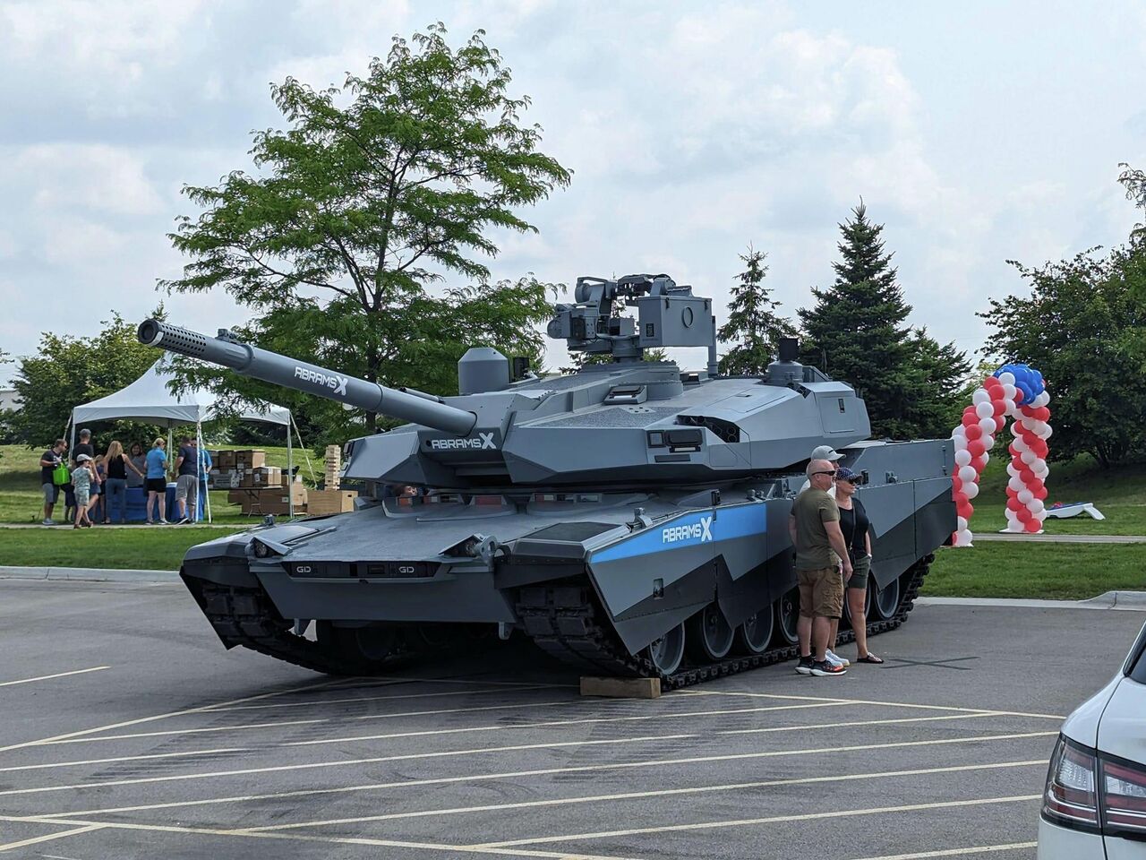 The next-generation AbramsX battle tank is an AI-fueled hybrid - The  Washington Post