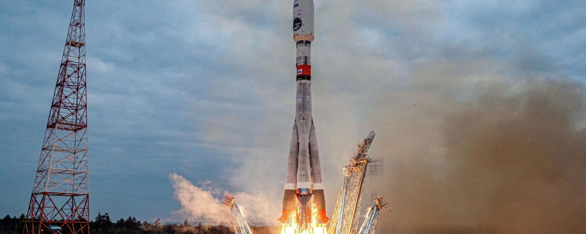 Soyuz-2.1b rocket with Luna-25 automatic station launched from Vostochny - Sputnik Africa, 1920, 21.03.2024