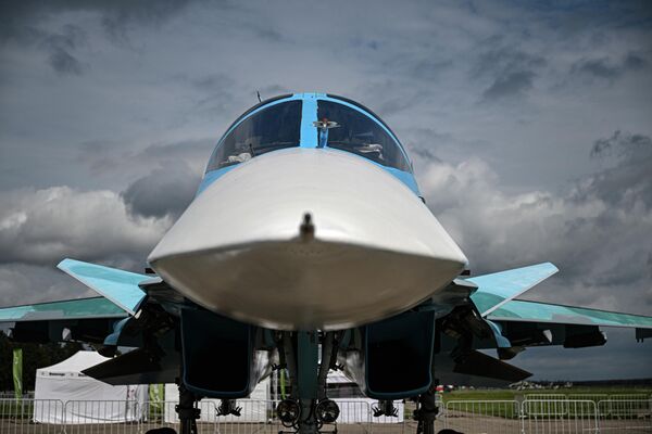 Su-34 fighter-bomber of the Russian Aerospace Forces at the International Military-Technical Forum ARMY-2023 at the Patriot Convention and Exhibition Center. - Sputnik Africa