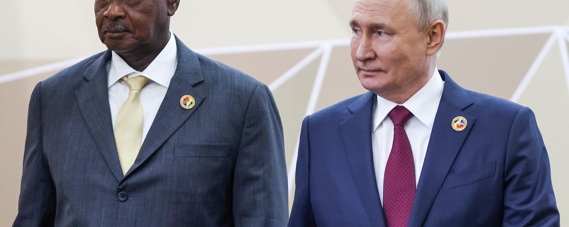 Russian President Vladimir Putin and Ugandan President Yoweri Kaguta Museveni during a meeting on the sidelines of the second Russia-Africa Summit and Forum in St. Petersburg, July 27, 2023 - Sputnik Africa, 1920, 15.08.2023