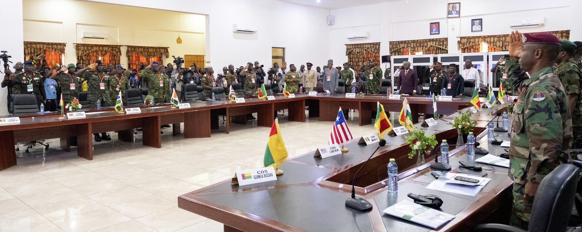 The defense chiefs from the Economic Community of West African States (ECOWAS) countries excluding Mali, Burkina Faso, Chad, Guinea and Niger, gather for their extraordinary meeting in Accra, Ghana, Thursday, Aug. 17, 2023, to discuss the situation in Niger.  - Sputnik Africa, 1920, 26.08.2023