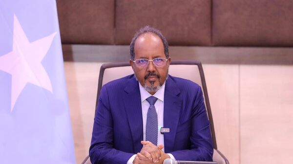 Somali President Hassan Sheikh Mohamud during a federal and state-level cabinet meeting with Galmudug State President Ahmed Kaarie on August 10, 2023. - Sputnik Africa