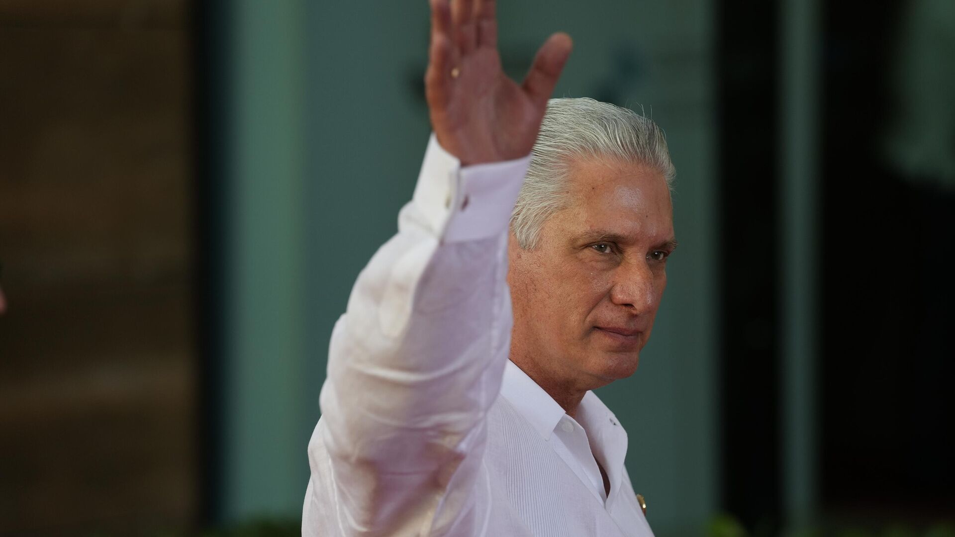 Cuba's President Miguel Diaz-Canel waves as he arrives for a session during the 28th Ibero-American Summit in Santo Domingo, Dominican Republic, March 25, 2023. - Sputnik Africa, 1920, 23.08.2023