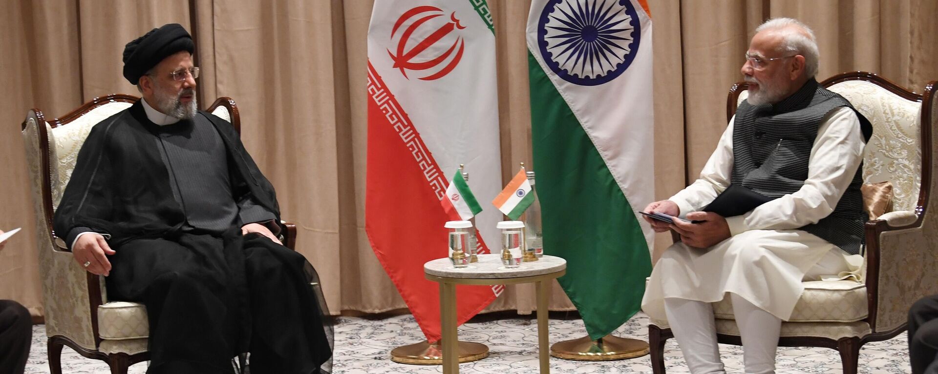 Prime Minister Shri Narendra Modi met H. E. Mr. Ebrahim Raisi, President of Iran on sidelines of the SCO Summit in Samarkand - Sputnik Africa, 1920, 25.08.2023
