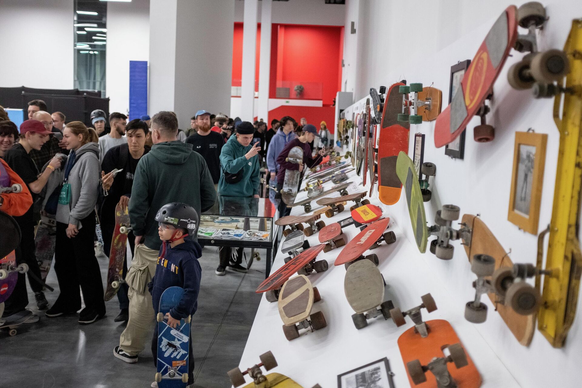 Skate exhibition at the Grand Skate Tour 2022 festival during Moscow City Day celebrations at the Exhibition of Achievements of National Economy (VDNKh), Moscow, Russia - Sputnik Africa, 1920, 24.08.2023