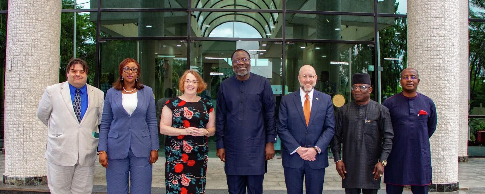 Assistant Secretary for African Affairs of the United States Molly Phee met with Commission President of ECOWAS Omar Alieu Touray in the Nigerian capital of Abuja on August 26, 2023 - Sputnik Africa, 1920, 27.08.2023