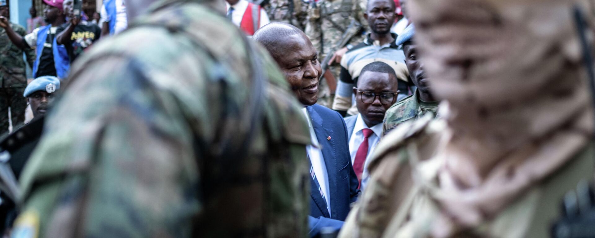 Central African Republic President Faustin Archange Touadera (C) leaves after voting at the Boganda high school in Bangui, on July 30, 2023. - Sputnik Africa, 1920, 27.08.2023