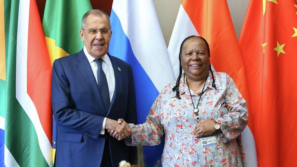 Russian Foreign Minister Sergey Lavrov and his South African counterpart Naledi Pandor during a meeting at the BRICS Summit in Johannesburg. - Sputnik Africa