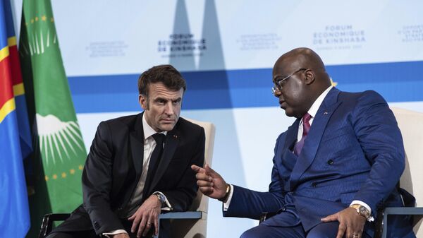 French President Emmanuel Macron, left, meets with Democratic Republic of the Congo President Felix Tshisekedi in Kinshasa Saturday March 4, 2023 - Sputnik Africa