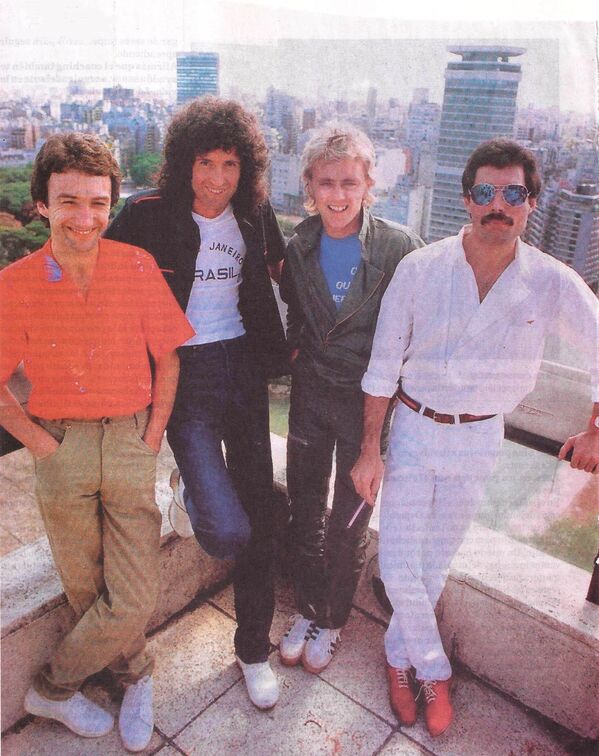 Участники группы Queen позируют на террасе отеля Sheraton в Буэнос-Айресе, 1981 год - Sputnik Africa