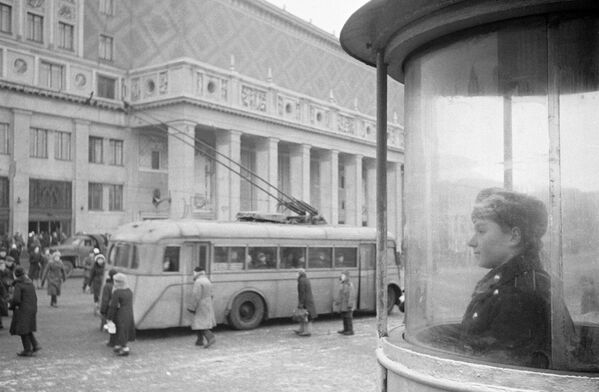 Triumphal Square in Moscow, 1943.  - Sputnik Africa