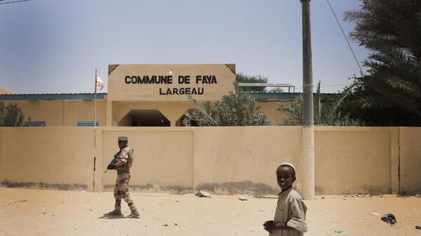 Un soldat français de la force Barkhane à Faya, au Tchad (archive photo) - Sputnik Afrique