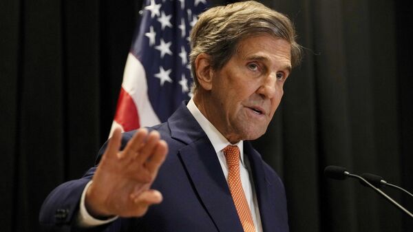 US climate envoy John Kerry gestures as he speaks during a press conference following a two day meeting with Chinese officials, at a hotel in Beijing, Wednesday, July 19, 2023. - Sputnik Africa
