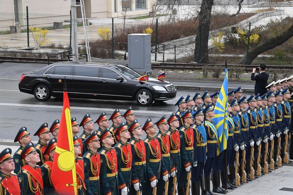 Kim Jong Un&#x27;s limousine of the motorcade before the ceremony of laying flowers at the memorial &quot;Submarine S-56&quot; in Vladivostok. - Sputnik Africa