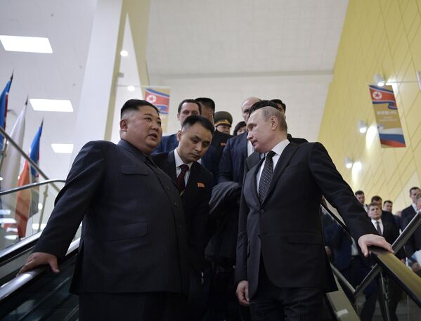 Putin and Kim Jong Un (left) after talks at the FEFU campus in Vladivostok on April 25, 2019. - Sputnik Africa