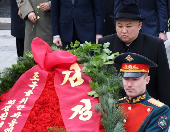 The chairman of the State Council of the Democratic People&#x27;s Republic of Korea at the ceremony of laying flowers at the memorial &quot;Submarine S-56&quot; in Vladivostok. - Sputnik Africa