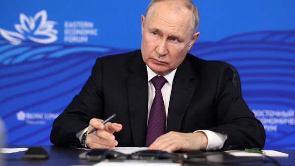 Poutine signe une loi autorisant l'utilisation d'actifs numériques dans les paiements internationaux
