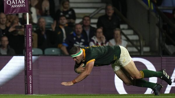 South Africa's Malcolm Marx scores a try during the international match between South Africa and New Zealand at Twickenham stadium in London, Friday, Aug. 25, 2023 - Sputnik Africa