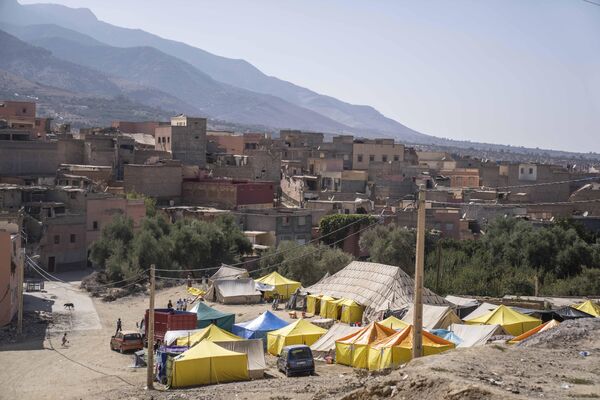 Tents sheltering people who were affected by the earthquake, in the town of Amizmiz, outside Marrakech, Morocco, Thursday, Sept. 14, 2023.  - Sputnik Africa