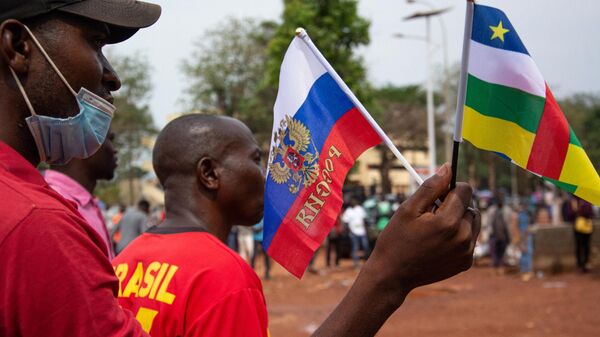 Russian and Central African Republic flags in Bangui during a rally in support of Russia. - Sputnik Africa