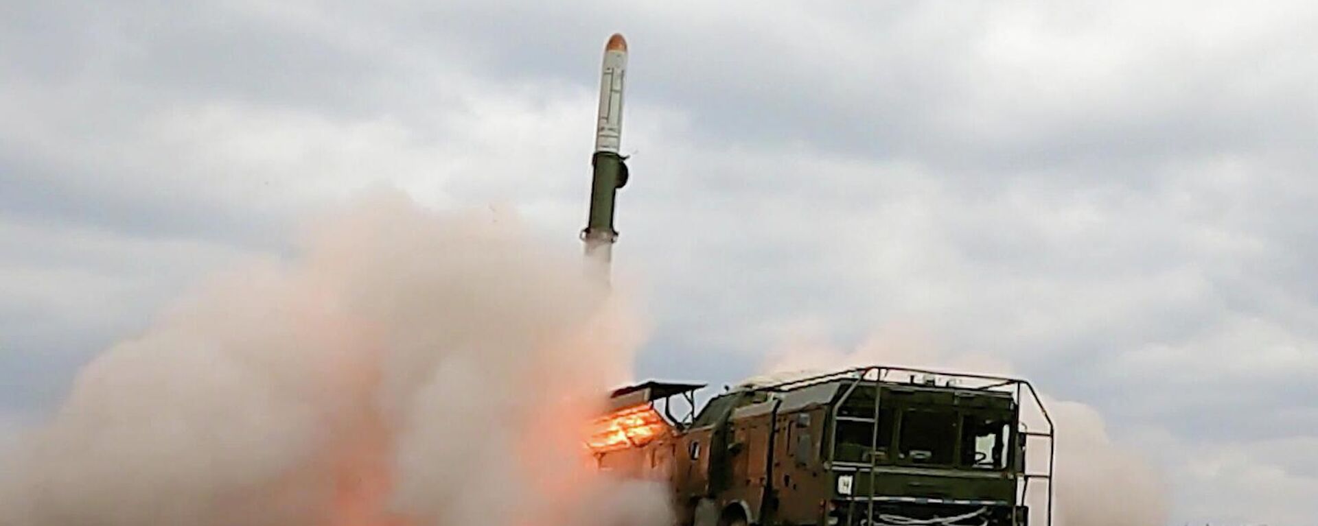  Iskander short-range ballistic missile system is used during the Russian military operation in Ukraine - Sputnik Africa, 1920, 19.09.2023