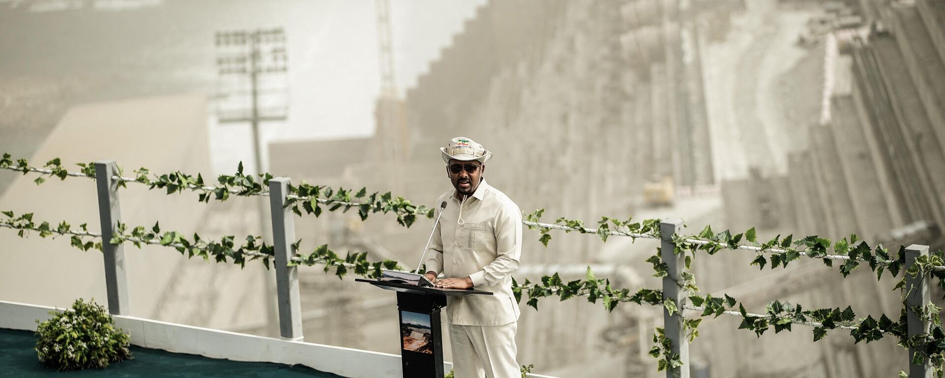 Ethiopia's Prime Minister Abiy Ahmed speaks during the first power generation ceremony at the site of the Grand Ethiopian Renaissance Dam (GERD) in Guba, Ethiopia, on February 20, 2022.  - Sputnik Africa, 1920, 23.09.2023