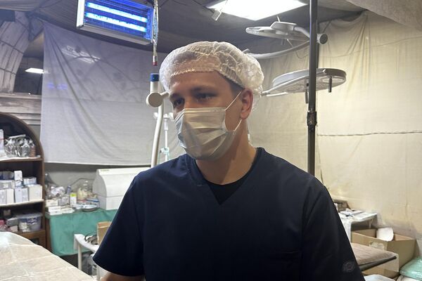 Military surgeon with call sign Kostyl (lit. Crutch) - Sputnik Africa
