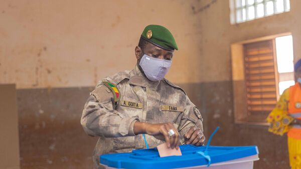 Colonel Assimi Goita, interim President of Mali, casts a ballot at the constitutional referendum in June, 2023.  - Sputnik Africa