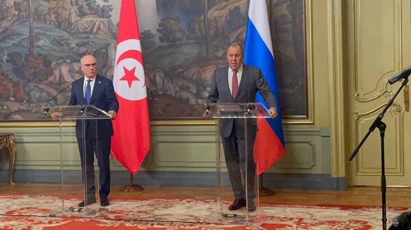Russian Foreign Minister Sergey Lavrov and his Tunisian counterpart Nabil Ammar are holding a press conference after bilateral talks in Moscow, Russia, on September 26, 2023. - Sputnik Africa